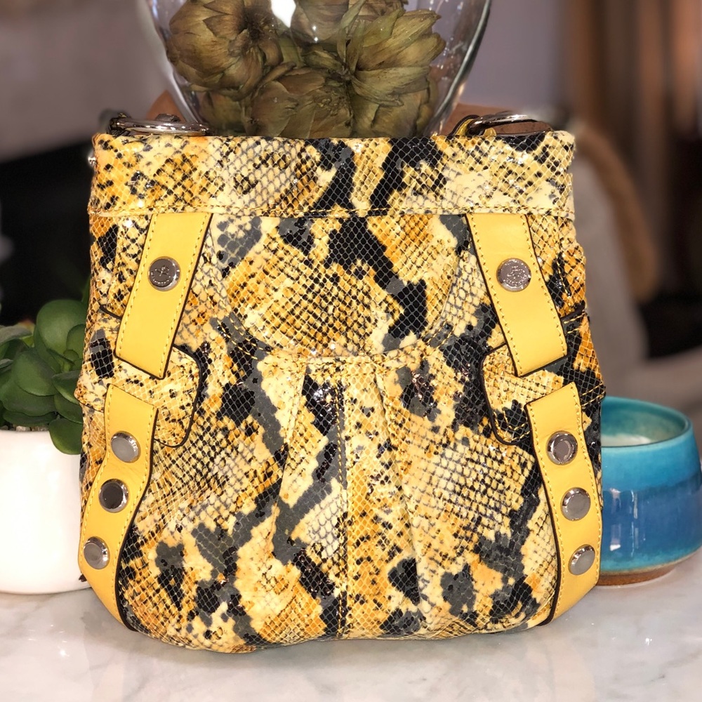 B Makowsky leather snake skin print crossbody NWOT